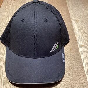 Men’s OGIO Endurance Golf Hat Black L/XL MESH BACK. #26